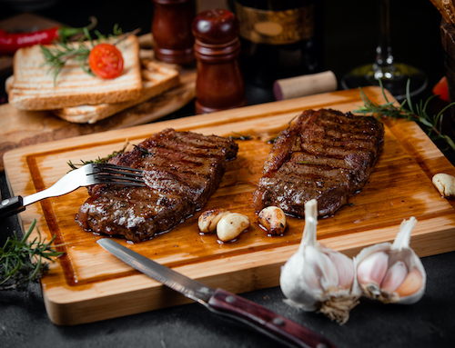 bife grelhado marcado