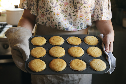 Forma de muffin fora do forno