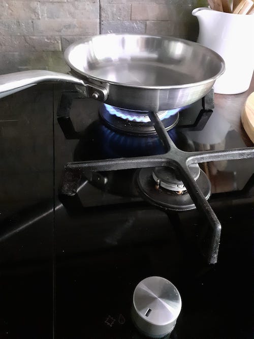 Aumente a temperatura da panela