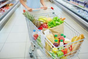 Compre um caddie de alimentos